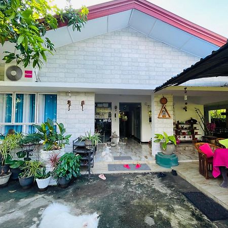 Rock Cascade Tourist Home & Cookery School Polonnaruwa Exterior photo