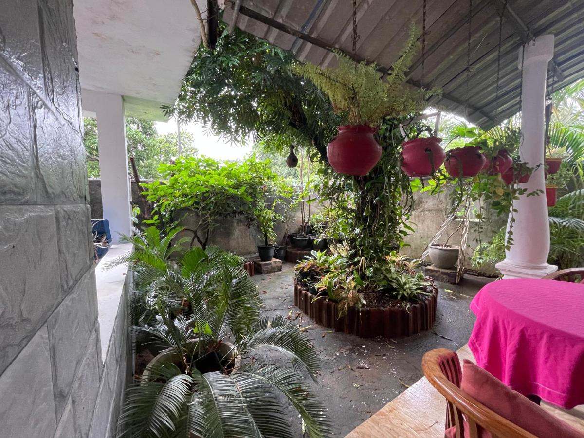 Rock Cascade Tourist Home & Cookery School Polonnaruwa Exterior photo