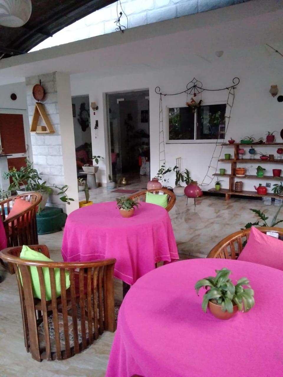 Rock Cascade Tourist Home & Cookery School Polonnaruwa Exterior photo