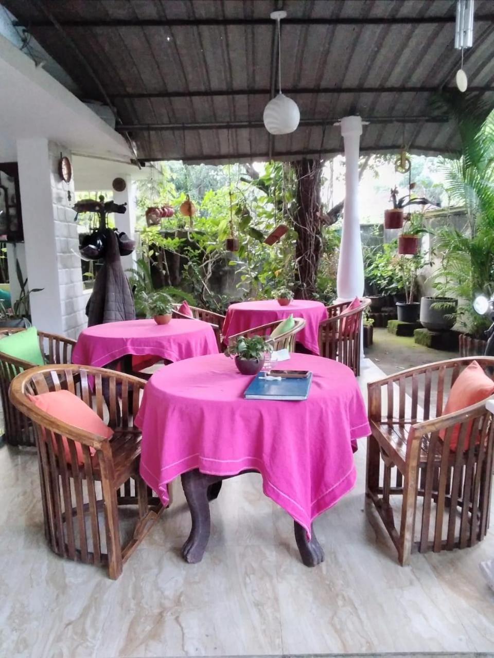 Rock Cascade Tourist Home & Cookery School Polonnaruwa Exterior photo