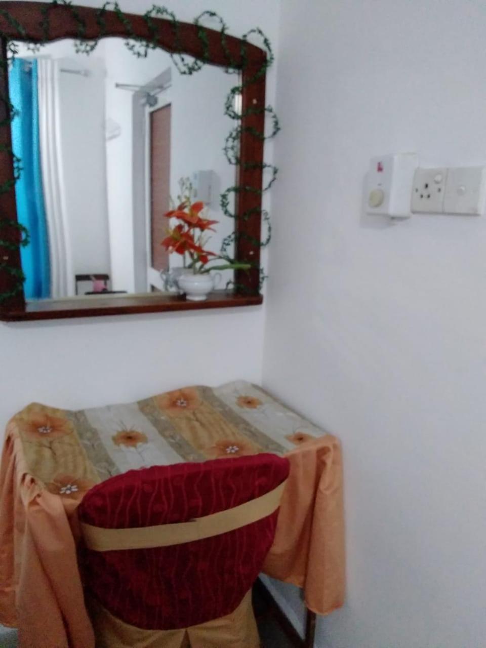 Rock Cascade Tourist Home & Cookery School Polonnaruwa Room photo