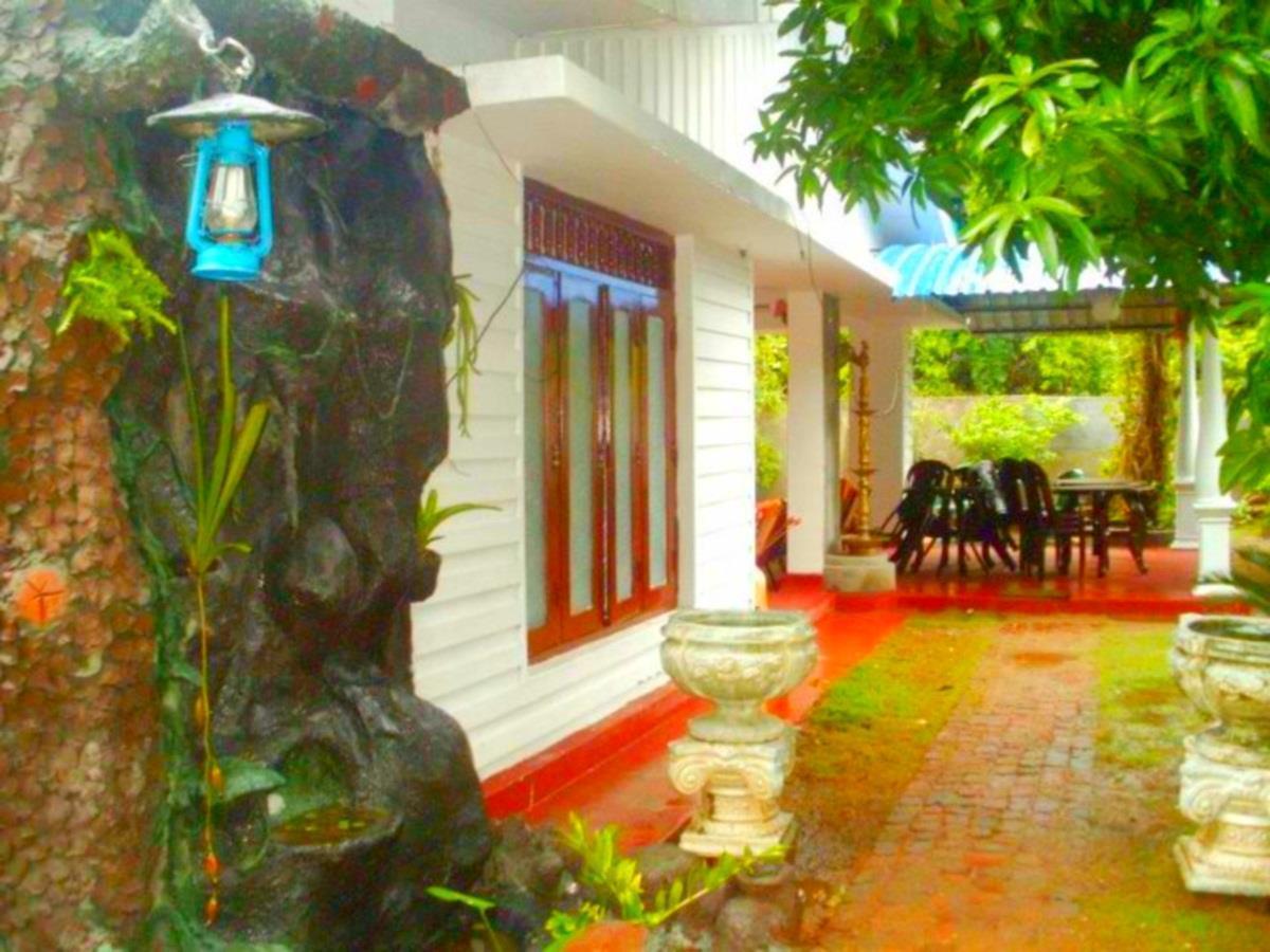 Rock Cascade Tourist Home & Cookery School Polonnaruwa Exterior photo
